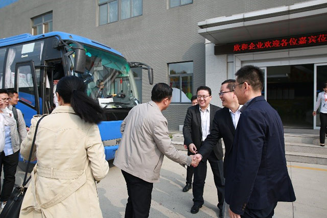 The delegation was met by welcome from Shinho's General Manager, Jiang Junwu