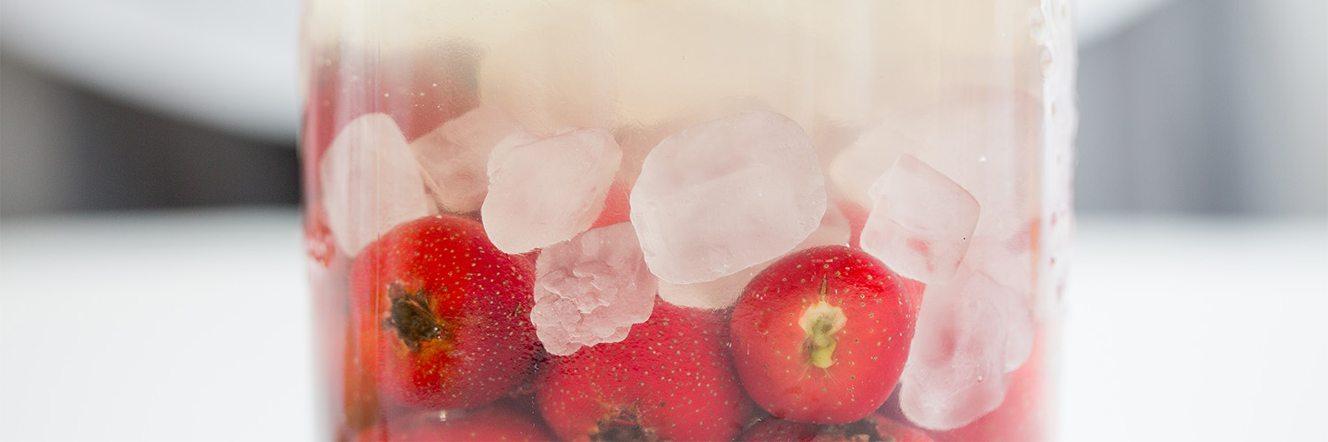 XI GUAN Hawthorn-Infused Vinegar Drink