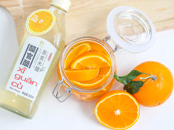 XI GUAN Orange-Infused Vinegar Drink