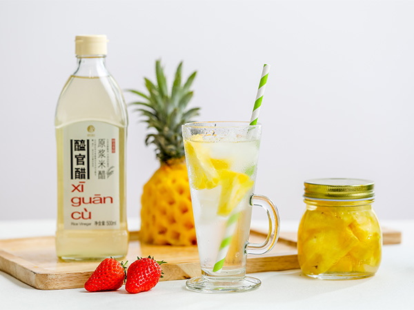 XI GUAN Pineapple Vinegar Drink