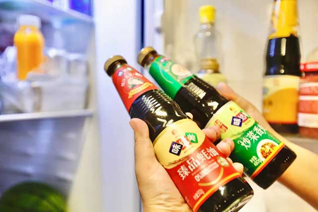 (Store your oyster sauce in the refrigerator)